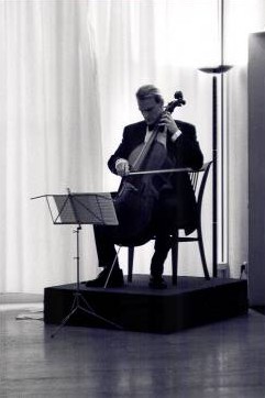 http://www.Brikcius.com - František Brikcius: český violoncellista & violoncello