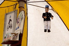 http://www.CirkusGiroldon.ch - Cirkus Giroldn - loutka