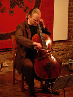 http://www.Brikcius.com - Brikcius & RybaNaruby (cellist František Brikcius) http://www.Brikcius.com - Brikcius & RybaNaruby (cellist František Brikcius)